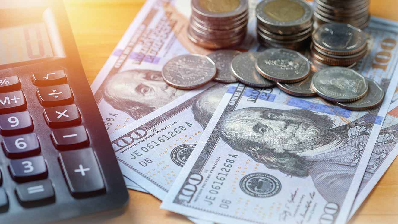Traspaso del tipo de cambio y metas de inflación en el Perú