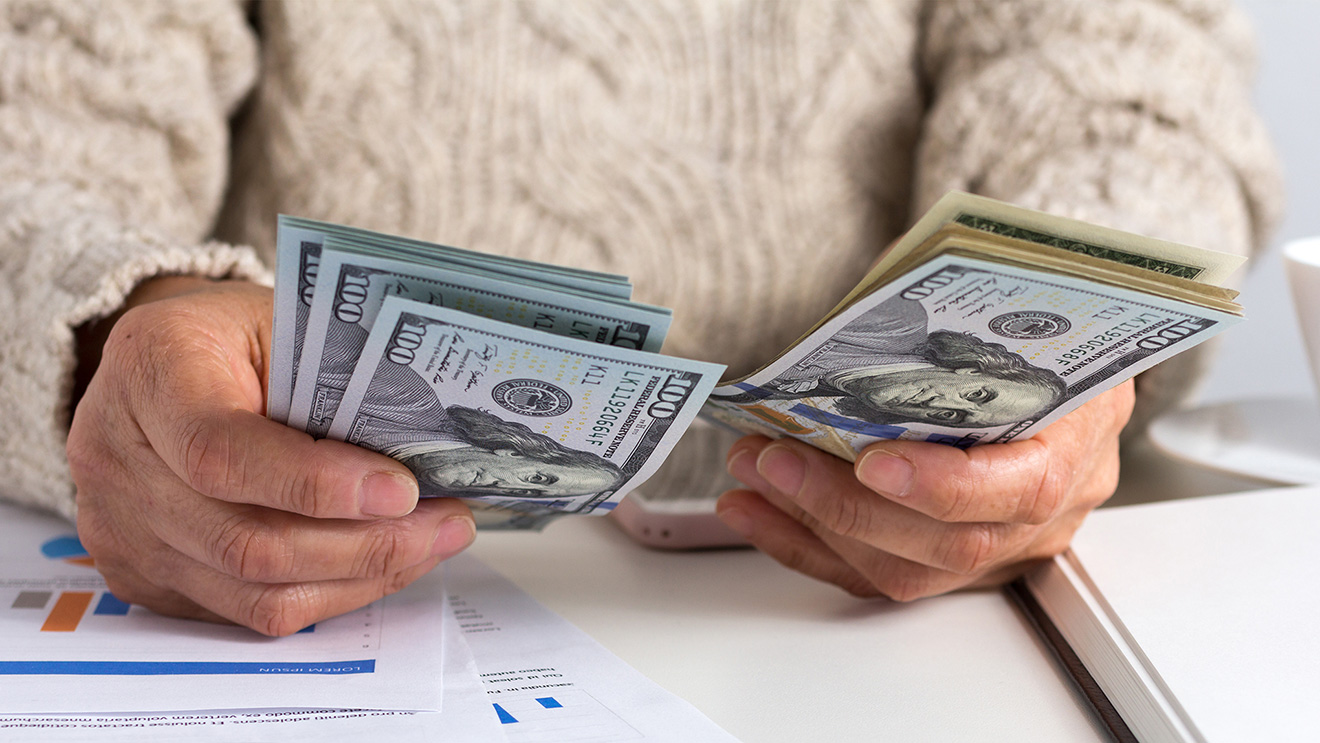 Dollarization Persistence and Individual Heterogeneity (1949-2006)