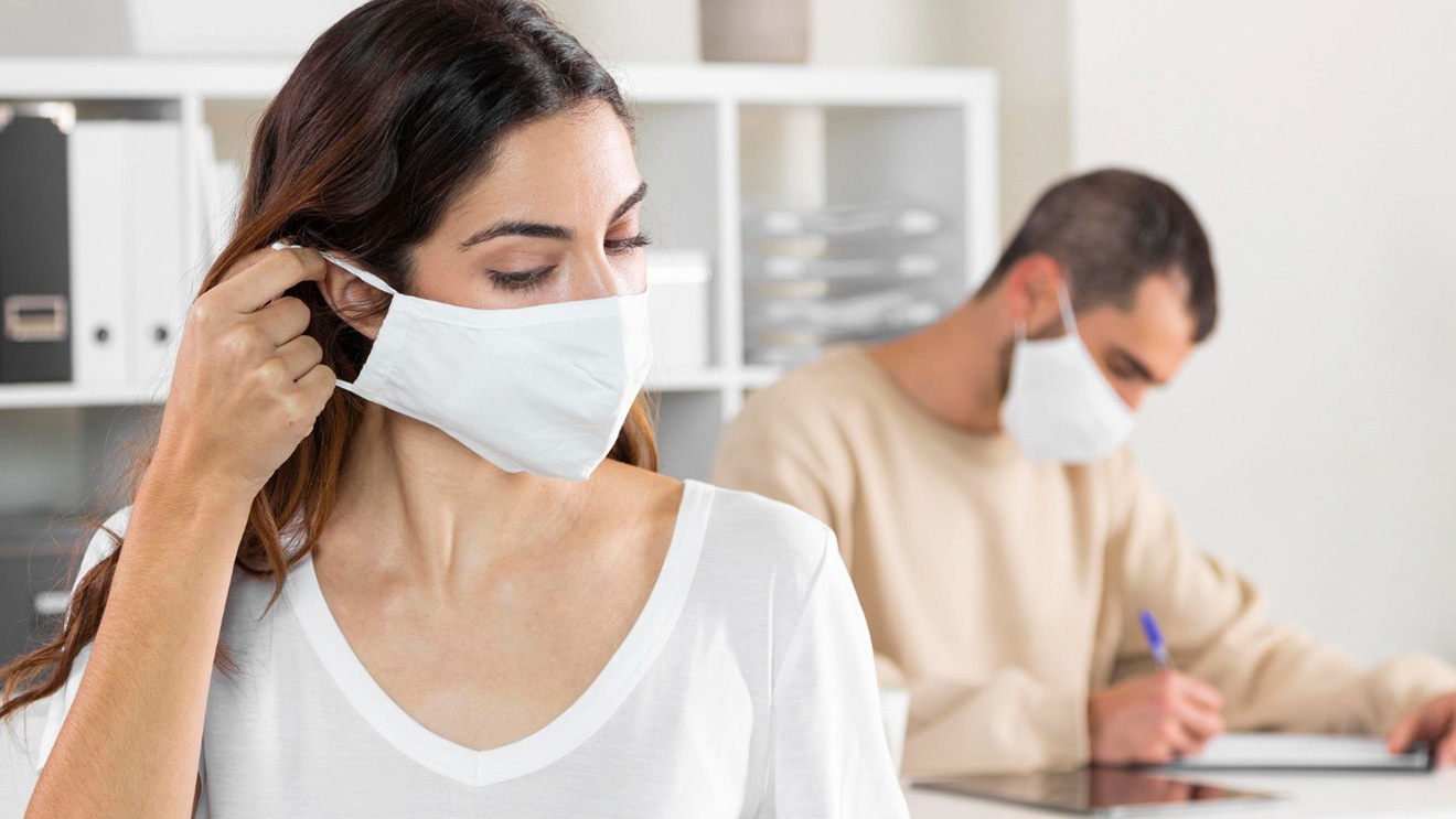 COVID-19 versus the Spanish Flu