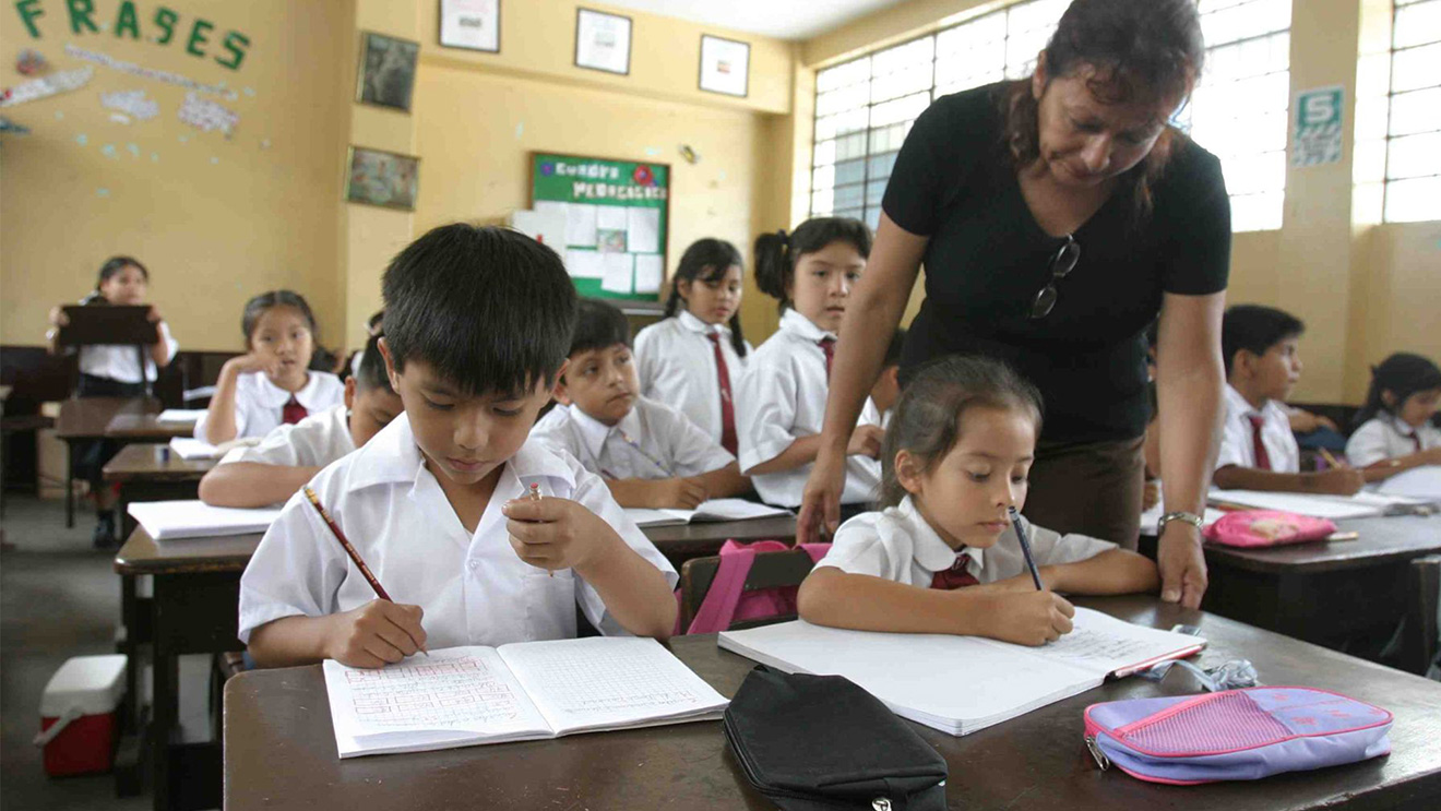 Educación básica en el Perú: Situación actual y propuestas de política