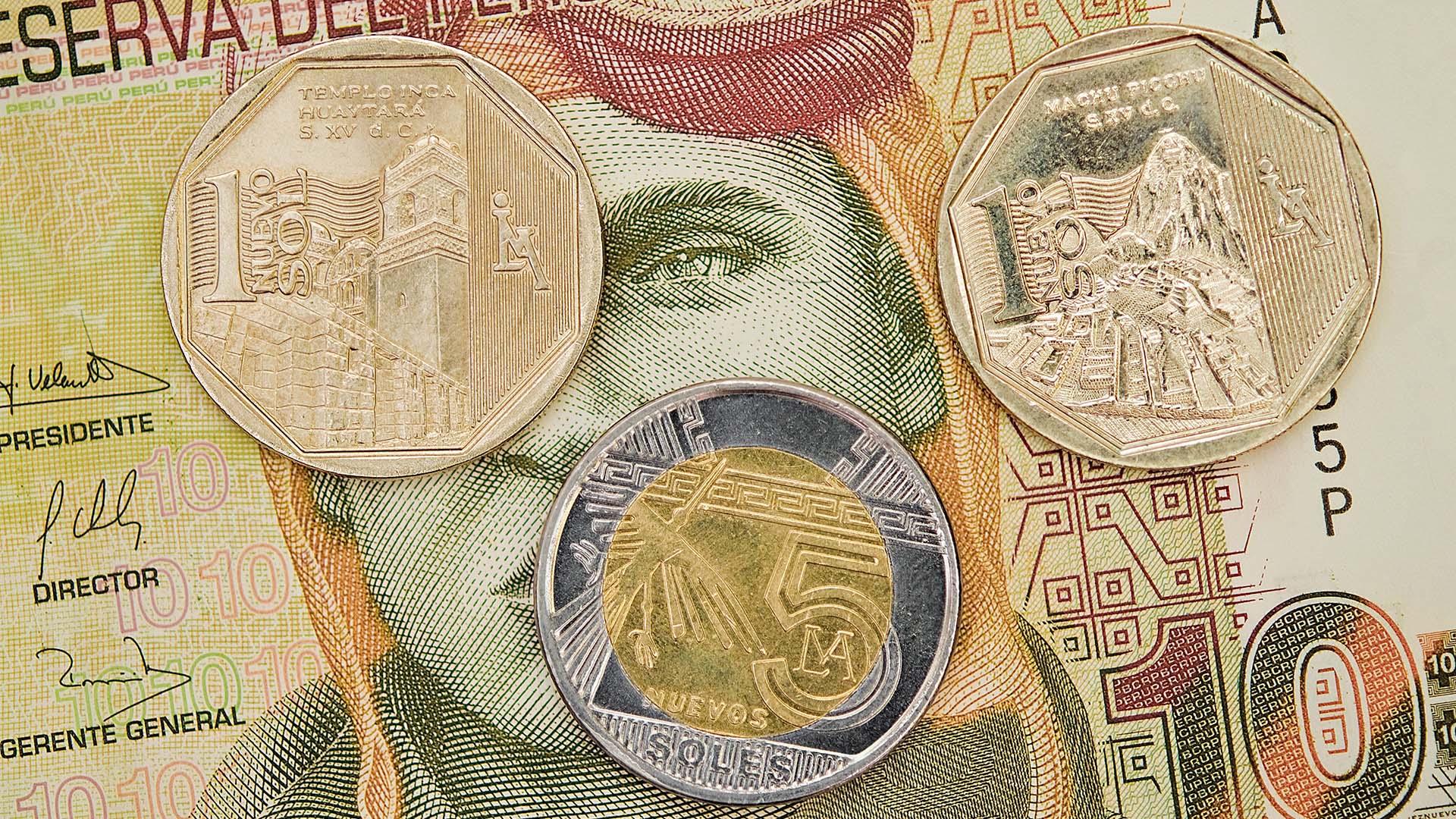 La historia fiscal y monetaria de Perú 1960-2010:...