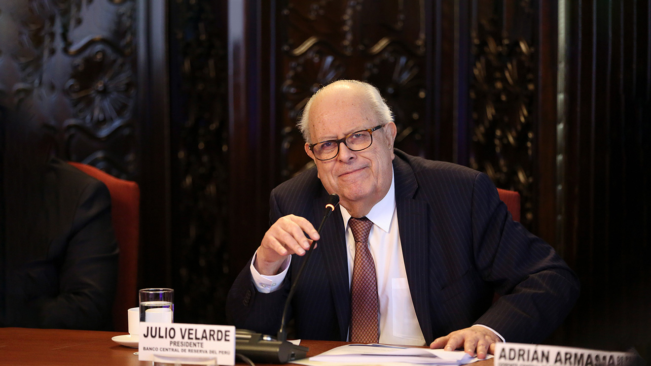 El mejor banquero central es peruano, Julio Velarde, según la revista The Banker