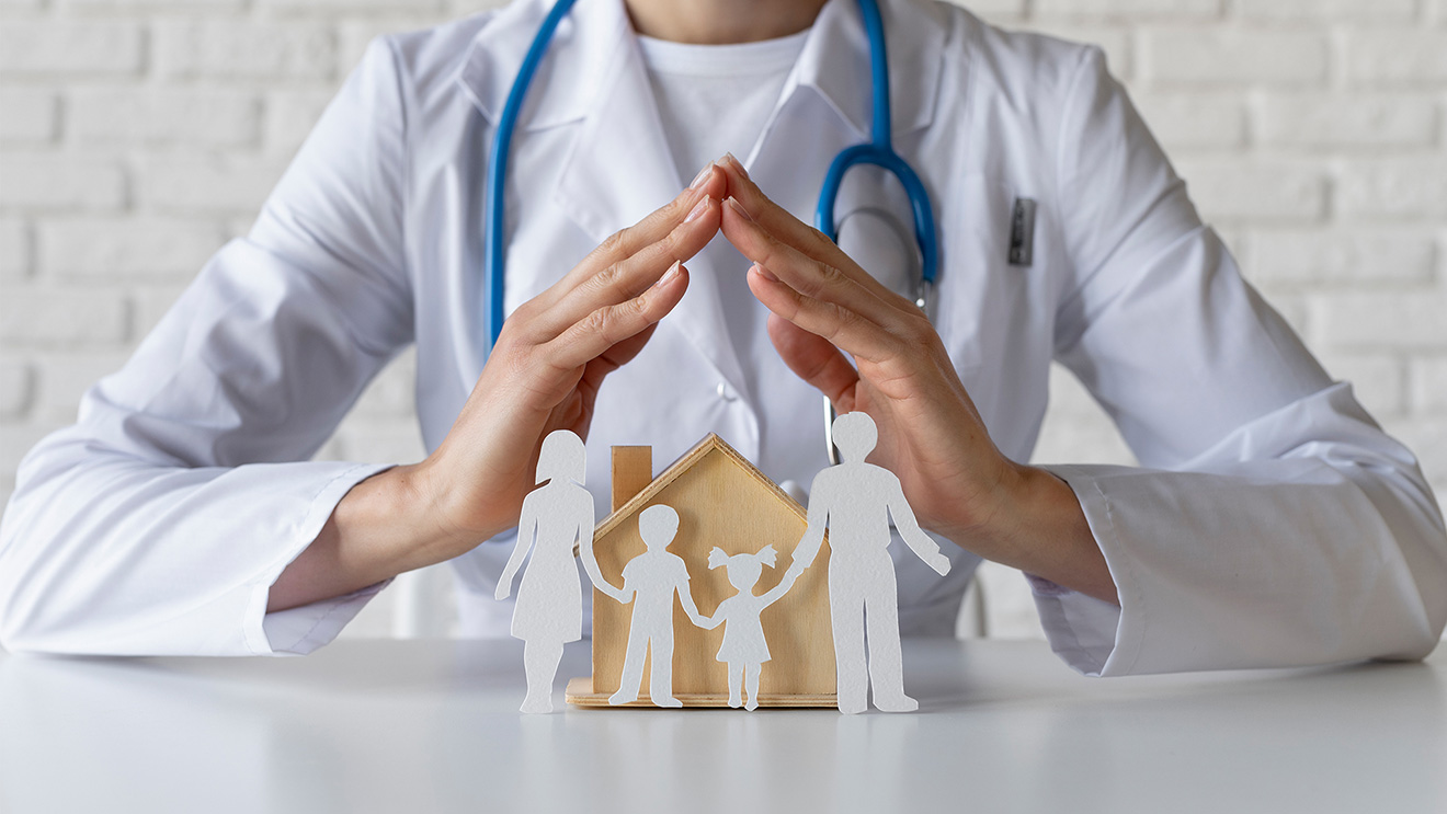 Some Reflections on the Universal Health Insurance Law in Peru