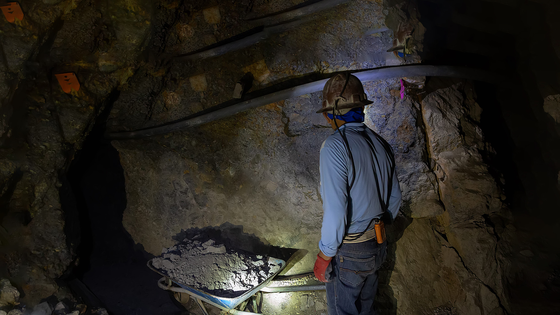 Impacto social y ambiental de la minería ilegal e informal