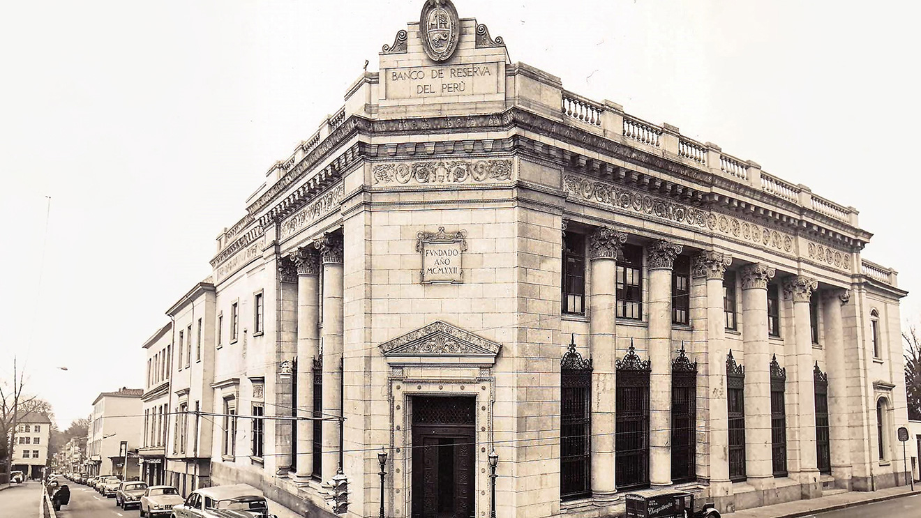 Autonomy of the Central Reserve Bank of Peru: A Historical Perspective