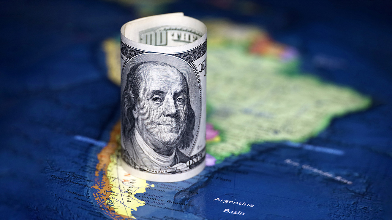 Financial dollarization, the portfolio approach, and expectations: Evidence for Latin America (1995–2005)