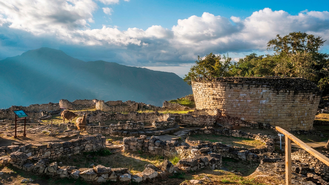 The effect of the investment in infrastructure on the tourist demand: evidence of the archaeological complex of Kuélap.